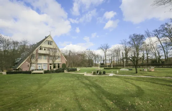 埃爾貝克蘭德格德胡伊斯弗萊徹酒店