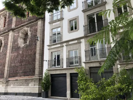 MyPlace Zocalo Отели рядом с достопримечательностью «Библиотека Васконcелос»