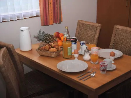 Chalet in Gerolstein Near Forest Trails Отели в г. Герольштайн