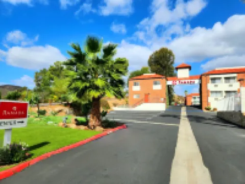 Ramada by Wyndham San Diego Poway Miramar Hotels in Poway