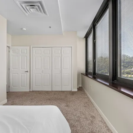 Sleek 2Br Downtown Retreat with Gym