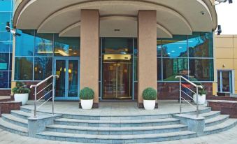 East Gate Hotel