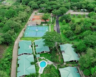 Hidden Palms Hotels in 