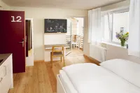 ฟามิเลียนโฮเทล ไวมาร์ โรงแรมใกล้Mahnmalsanlage und Gedenkstatte der DDR