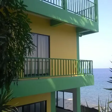 Meaco Hotel - Anilao