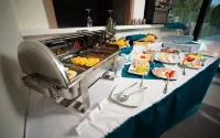 Hotel Szeghalom - breakfast