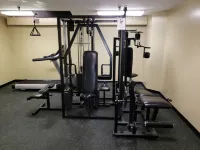 Days Inn by Wyndham Thornton - Gym