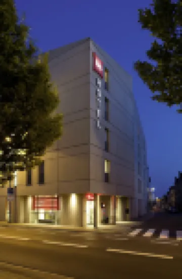 Ibis Sint Niklaas Centrum Hotel di 