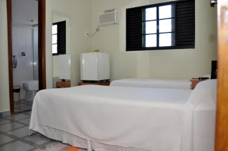 Hotel Carolina Plaza Отели в г. Убераба