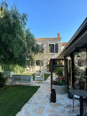Urla Taş Konak Otel