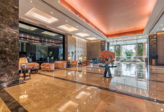 3. 래디슨 블루 호..