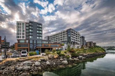 Marina Square Suites Hotels near Kitsap Regional Library, Bremerton - Dr. Martin Luther King Jr.