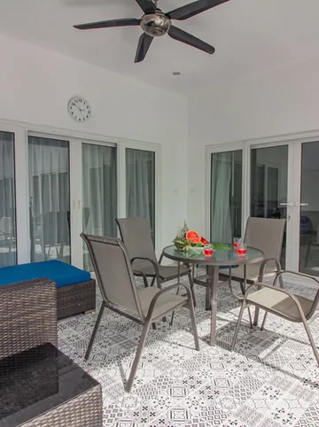 รูปภาพของไพรเวท พูลวิลล่า 3 ห้องนอน อยู่ห่างจากชายหาด 200 เมตร