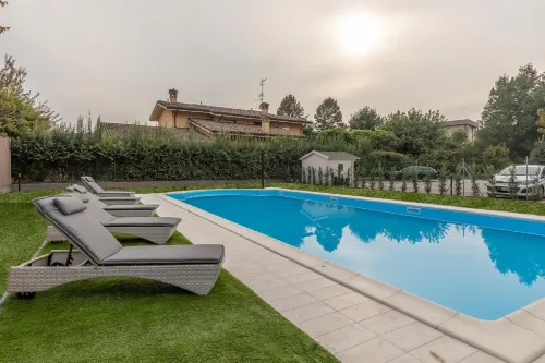Villa Petra Hotels in Suzzara
