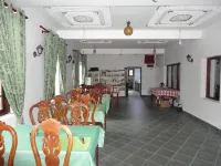 Castlereigh Holiday Bungalow Hotels in Hatton