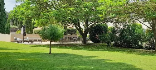 Le Mas des Vergers - Guest houses