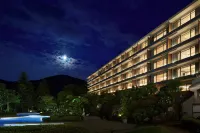 Arima Grand Hotel - Rooftop Pools