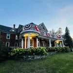 1000 Islands B&B – the Bulloch House Hotel dekat Thousand Islands Playhouse