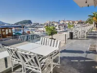Hotel Riva Budva โรงแรมในบุดวา