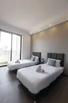 Time22 Apartment Hotel - balcony