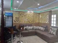 Pious Court Guest House Old Gra