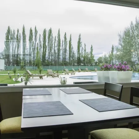 Howard Johnson by Wyndham Neuquen