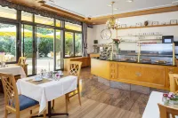 Parkhotel an der Therme - breakfast