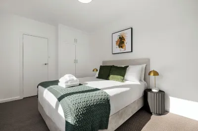 Windsor Apartments by Urban Rest