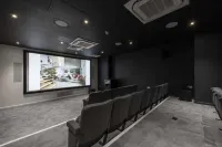 Student Only Hollis Croft