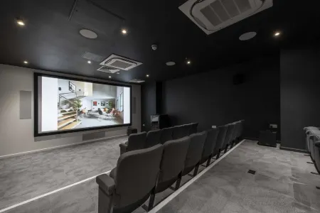 Student Only Hollis Croft