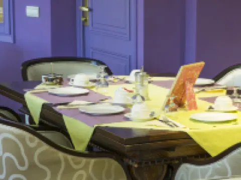 ベストウエスタン プラス カンヌ リビエラ ホテル & スパ カンヌのホテル