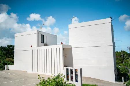 Sea Space Road Отели рядом с достопримечательностью «Okinawa Institute of Science and Technology»
