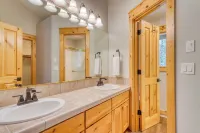 아방스테이의 쿠일, 좋은 위치 + 게임룸, 핫 터브, & 데크!