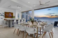 Santosha Whitehouse JM - 10 Bedroom Villa w Private Beach