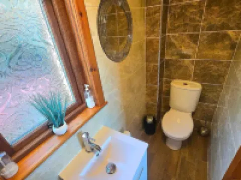 Luichart Lodge Hotels in Garve
