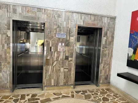 Edificio Palacio Rosa Отели рядом с достопримечательностью «Cali Zoo»