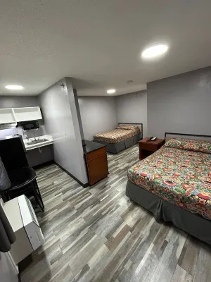 Live in Lodge Lilburn Hotels in Snellville