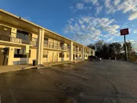 Super 8 by Wyndham Kannapolis Hotels in Cabarrus County