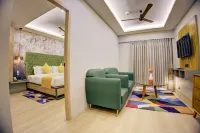 Cozzet Mahad Hotels in Nadgaon Tarf Birwadi