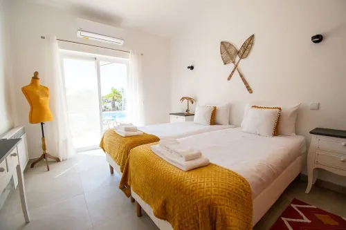 Pomba beautifully renovated with heated pool!