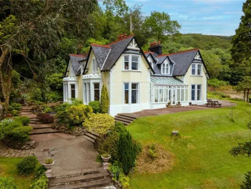 Camus House Lochside Guest House