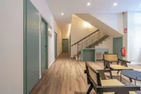 VLC Host - Reina Hotel in zona Port Saplaya Resort