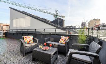 Lumina 3-room apart with large terrace