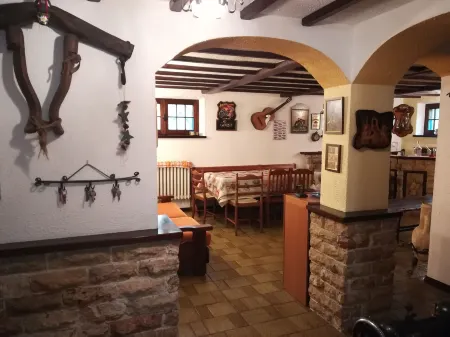 Villa Laura Отели рядом с достопримечательностью «La Malgra»