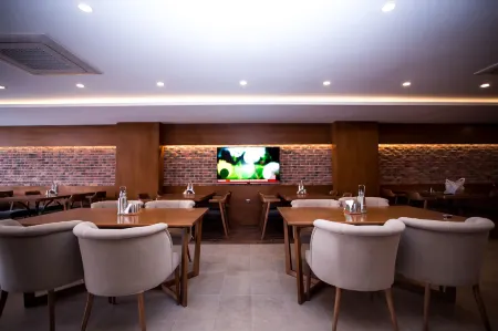 Aripsas Hotel Отели в г. Erikliman Mahallesi