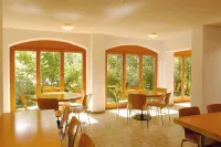 Delémont Youth Hostel Hotels in Moutier