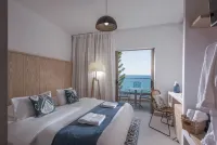 Serenity Spritz Boutique Hotel - Adults Only - Beach