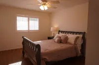 Spacious one bedroom apt in the heart of wine country