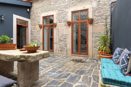 Feel Discovery Homes in Douro