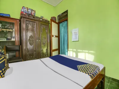 Hotel O Desa Wisata Selamanik Ciamis Отели рядом с достопримечательностью «Galuh Ciamis University»